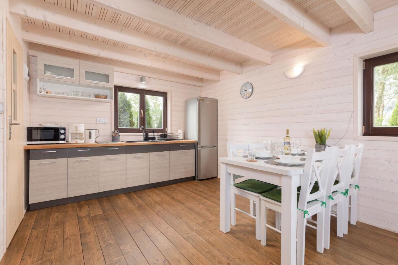 Strzezenice Domek Wakacyjny By Noclegi Renters Exteriör bild