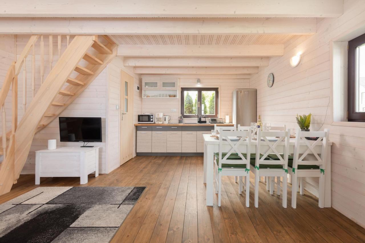 Strzezenice Domek Wakacyjny By Noclegi Renters Exteriör bild