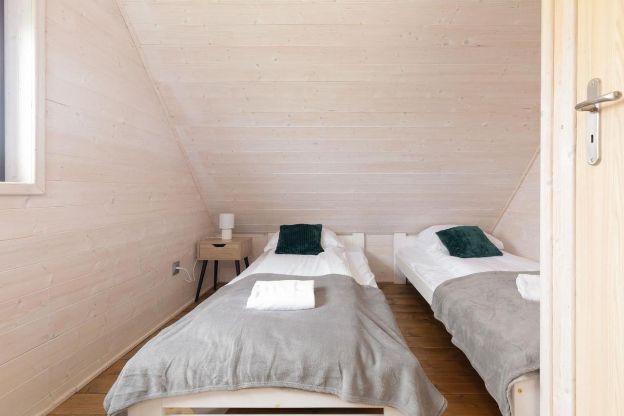 Strzezenice Domek Wakacyjny By Noclegi Renters Exteriör bild